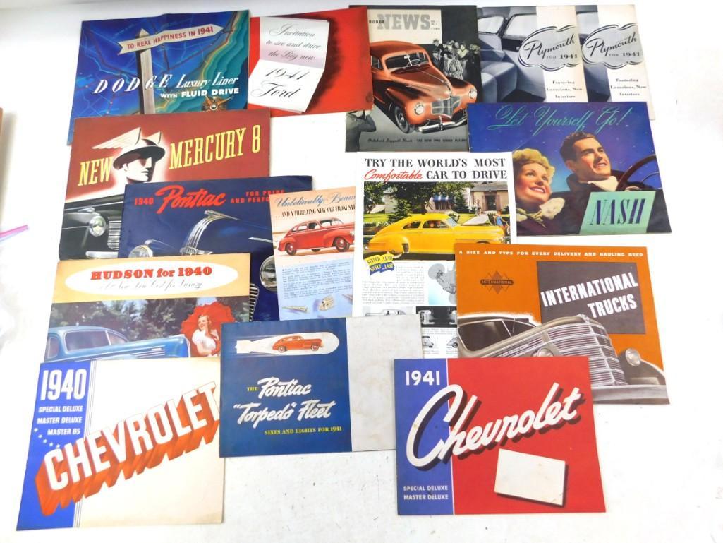 Lot of early 1940's Automobile Brochures including (1 of 6)