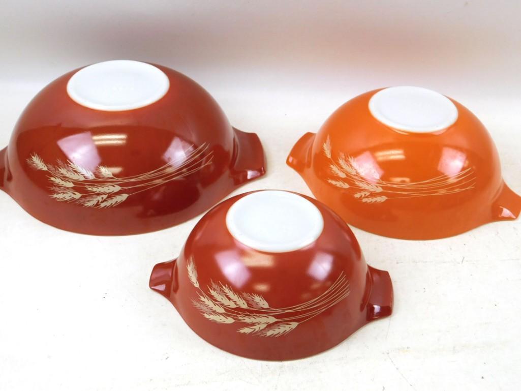 Set of 3 Vintage Pyrex Autumn Harvest Pattern (1 of 3)