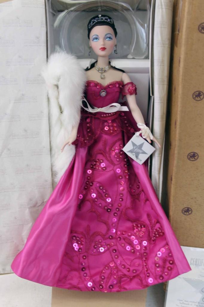 Gene Marshall 16" American Countess Fashion Vinyl Doll (1 of 7)