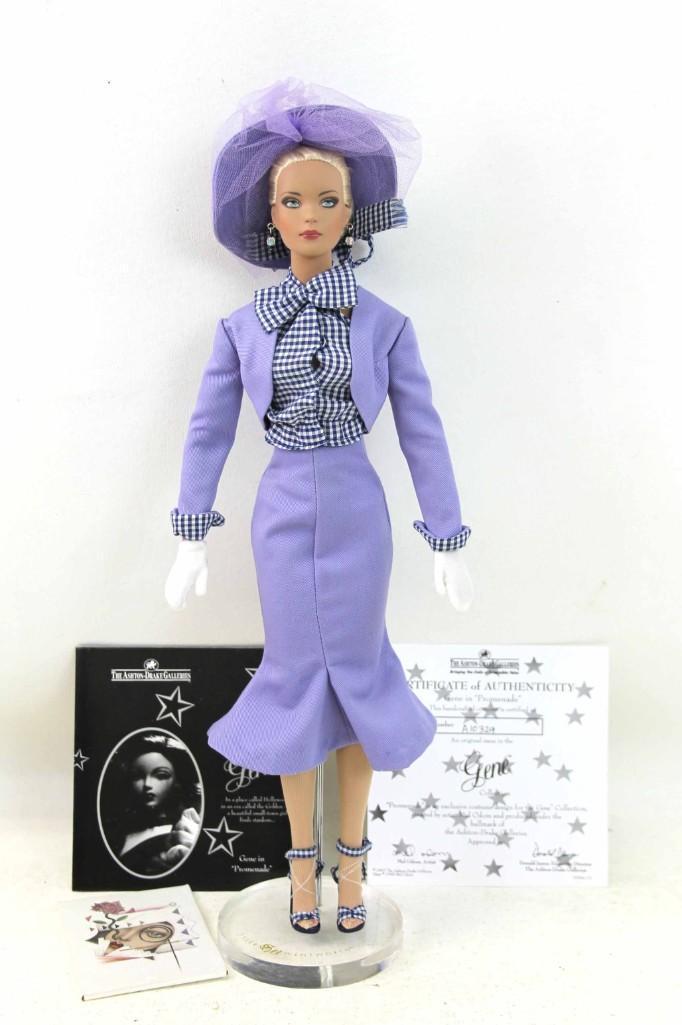 Robert Tonner Tyler Wentworth 16" Jointed Vinyl Doll ,: Robert Tonner Tyler Wentworth 16" Jointed Vinyl Doll , Platinum Blond , Ready to Wear . Dressed in Gene Marshall Promenade lavender suit ensemble (COA with outfit) . Includes doll stand. Clean and