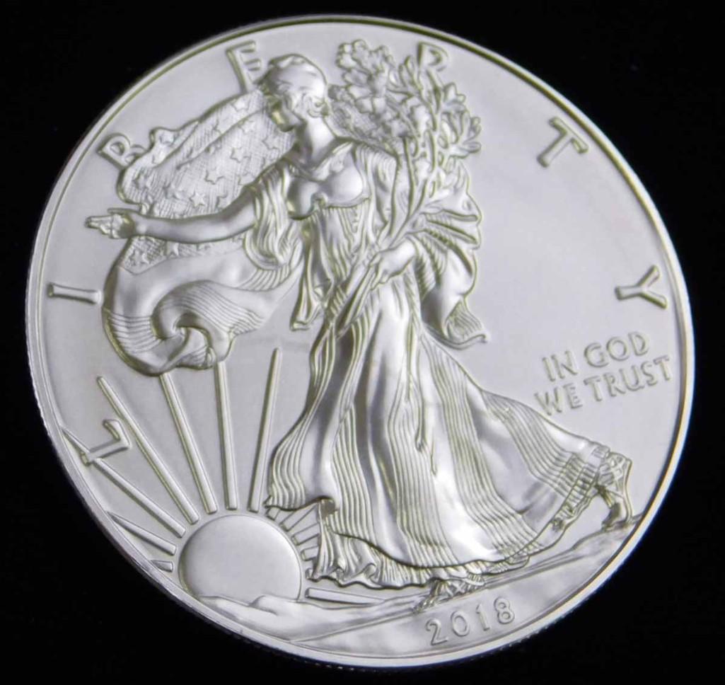 2018 BU American Silver Eagle 1 oz Silver Round (1 of 2)