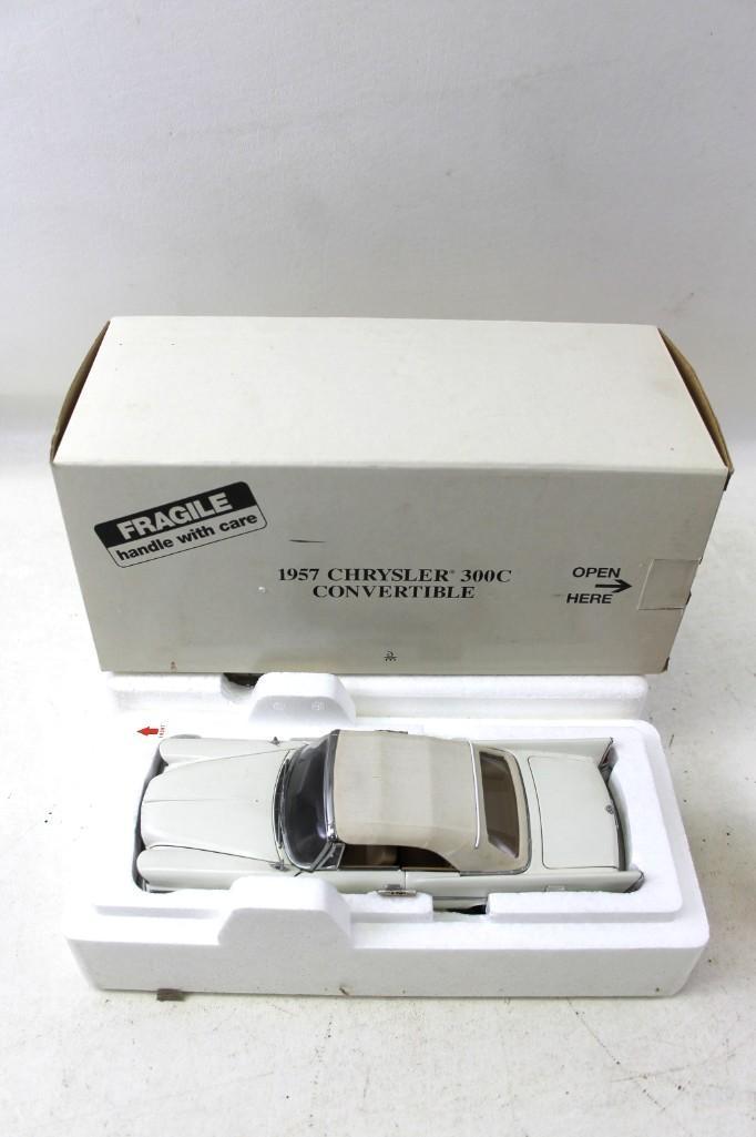 Danbury Mint 1957 Chrysler 300C Convertible 1:24 Scale (1 of 4)