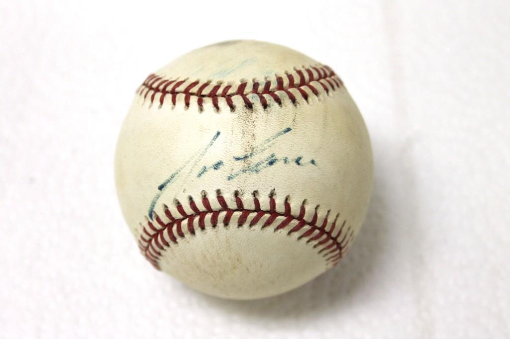 Baseball Signed Looks like Jose Canseco NO COA (1 of 3)