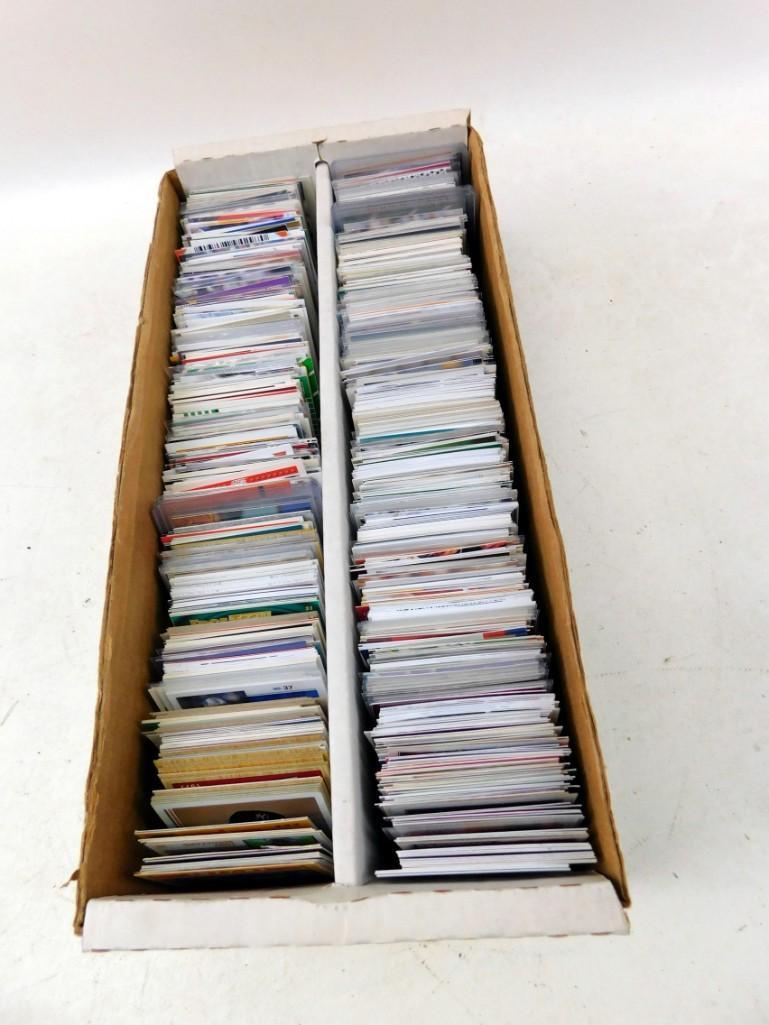 Over 1000 Cards Mostly HOF, All Pro, Rookies, All: Over 1000 Cards Mostly HOF, All Pro, Rookies, All Stars, few commons. Lawerence Taylor, Reggie White, Jack Lamb, Michael Strahan, Brian Urlacher, Shannon SHarpe, Reggie Jackson, etc. The cards shown w
