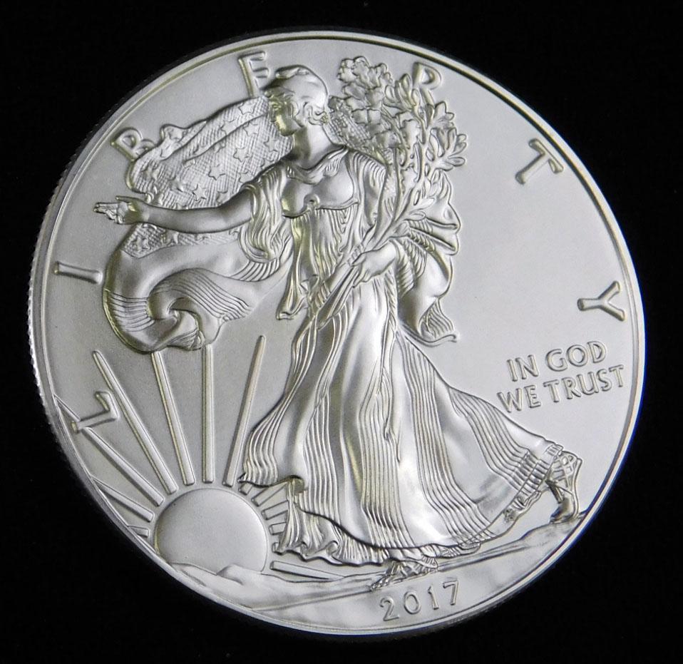 2017 BU American Silver Eagle 1 oz Silver Round (1 of 2)