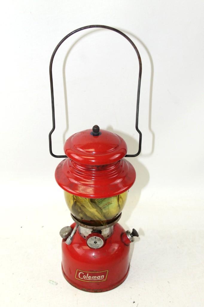 Vintage Coleman Lantern with Amber Globe (1 of 4)