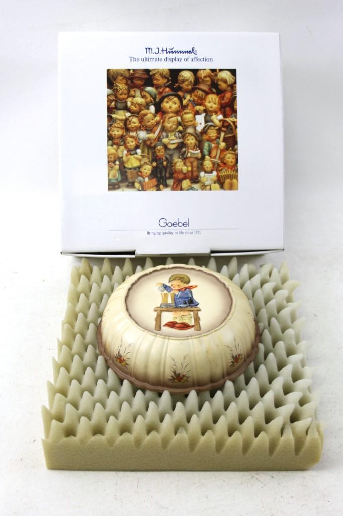 Goebel Hummel Jello Mold or Mould Boy Baking: Goebel Hummel Round Jello Mold or Mould or Wall Hanging Boy Baking incl Original Box