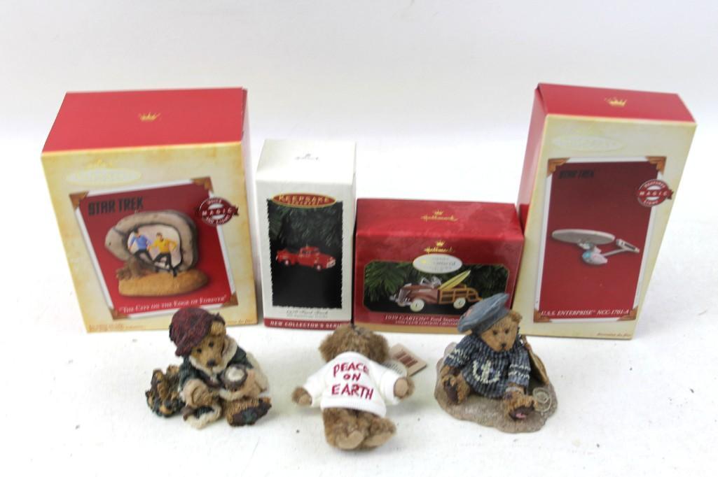 Lot of 4 Hallmark Keepsake Ornaments and 3 Boyds Bears (1 of 6)