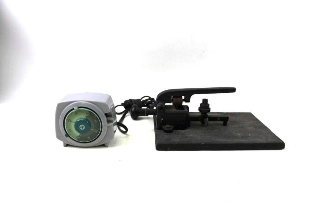 Vintage Hand Crank Tool Probably a Leather Cutting (1 of 4)