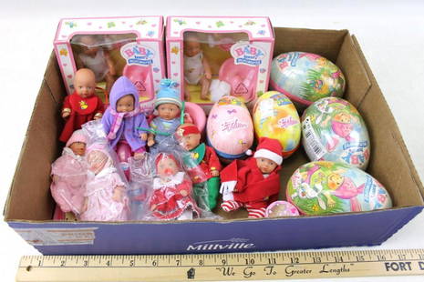 15 Zapf Baby Born Mini World Dolls Easter and Christmas: 15 Zapf Baby Born Mini World Dolls Easter and Christmas Lot , Some of the dolls are new in package. Please see the pictures