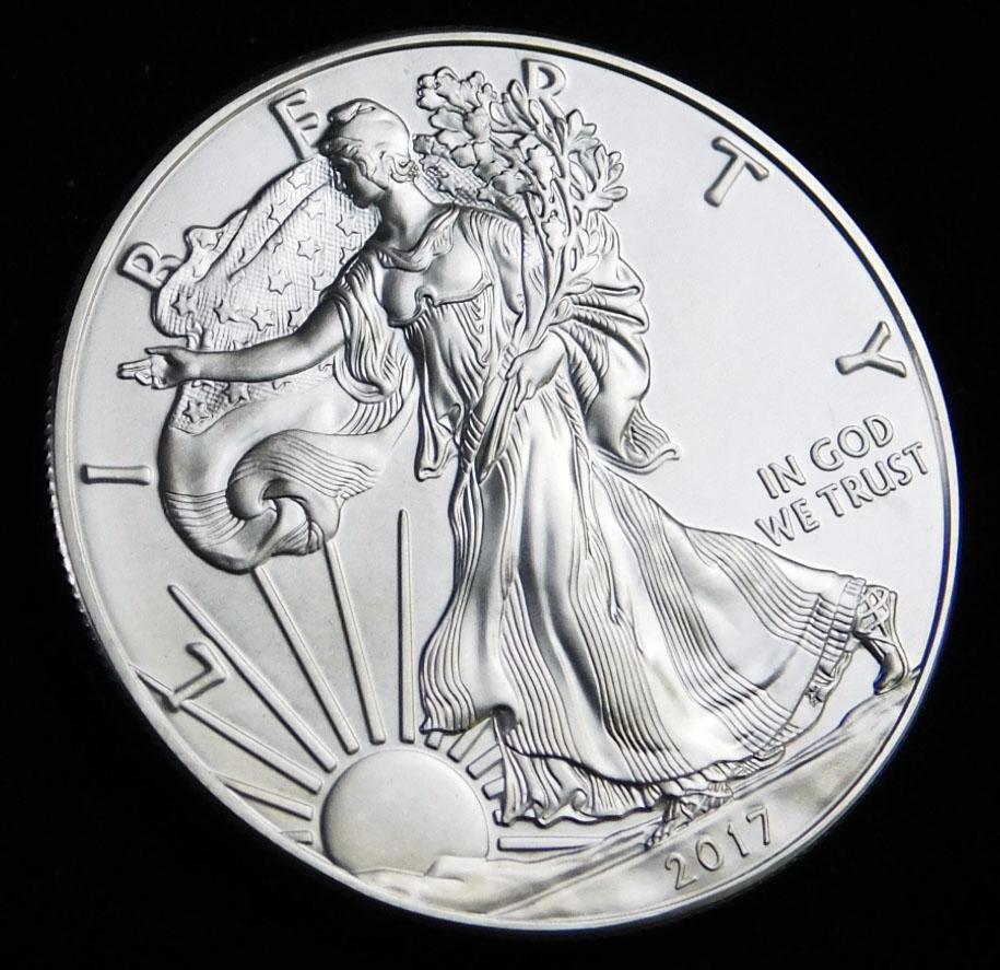 2017 BU American Silver Eagle 1 oz Silver Round (1 of 2)