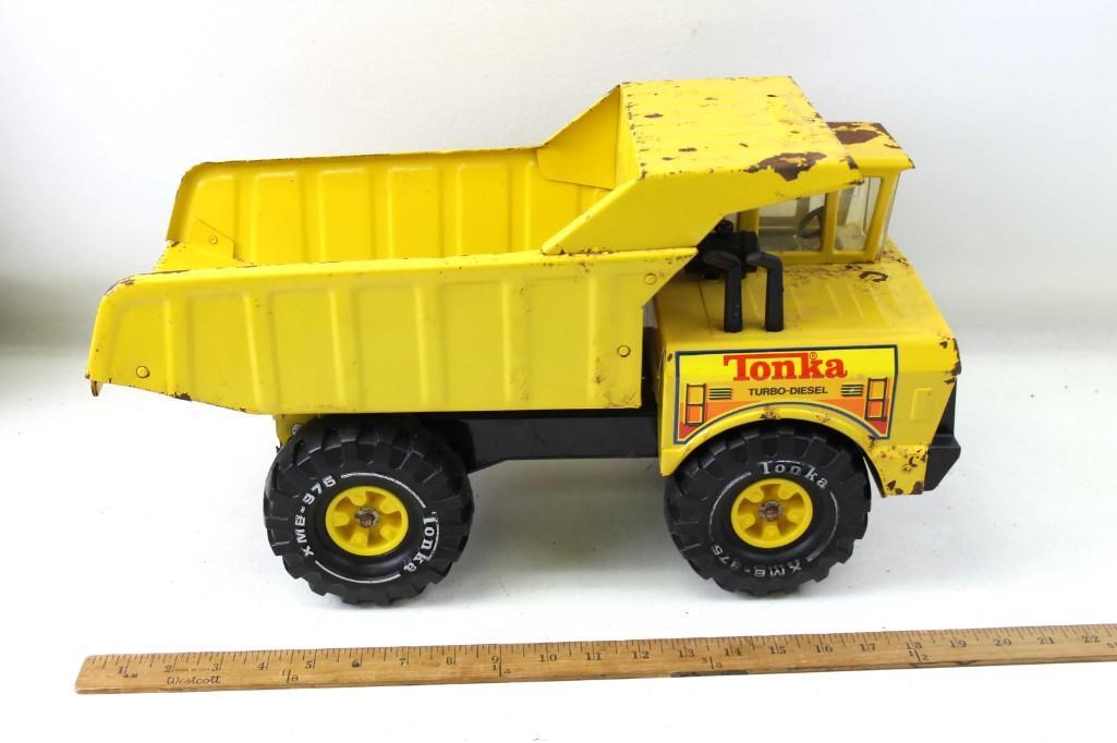 Vintage Toy Tonka XMB-975 Turbo-Diesel Dump Truck: Vintage Toy Tonka XMB-975 Turbo-Diesel Yellow Dump Truck