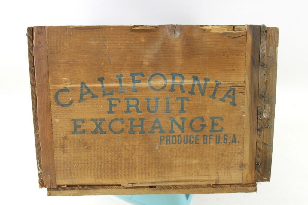 Vintage Sun Smile California Fruit Exchange Wooden (1 of 4)