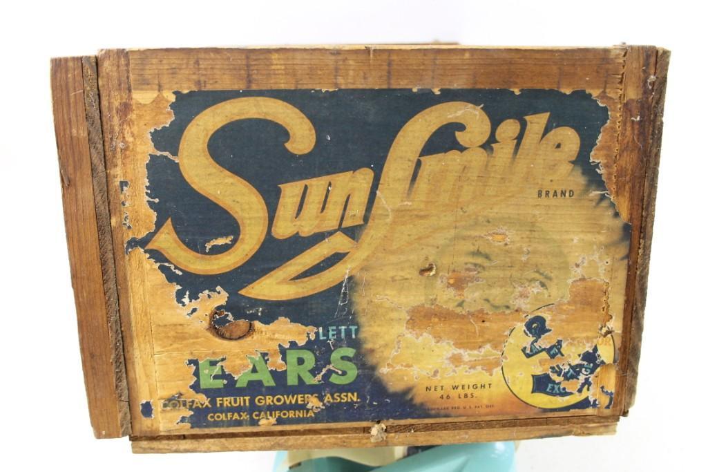 Vintage Sum Smile California Fruit Exchange Wooden (1 of 4)