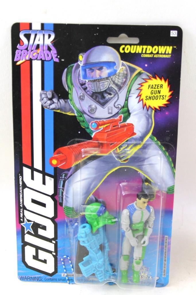 1994 GI Joe Star Brigade Countdown 3 3/4" Action Figure: 1994 GI Joe Star Brigade Countdown Gray 3 3/4" Action Figure Hasbro in Original Package , MOC . Card/package is damaged, bubble seal is open, inside paper is torn and was re-glued. Includes figure