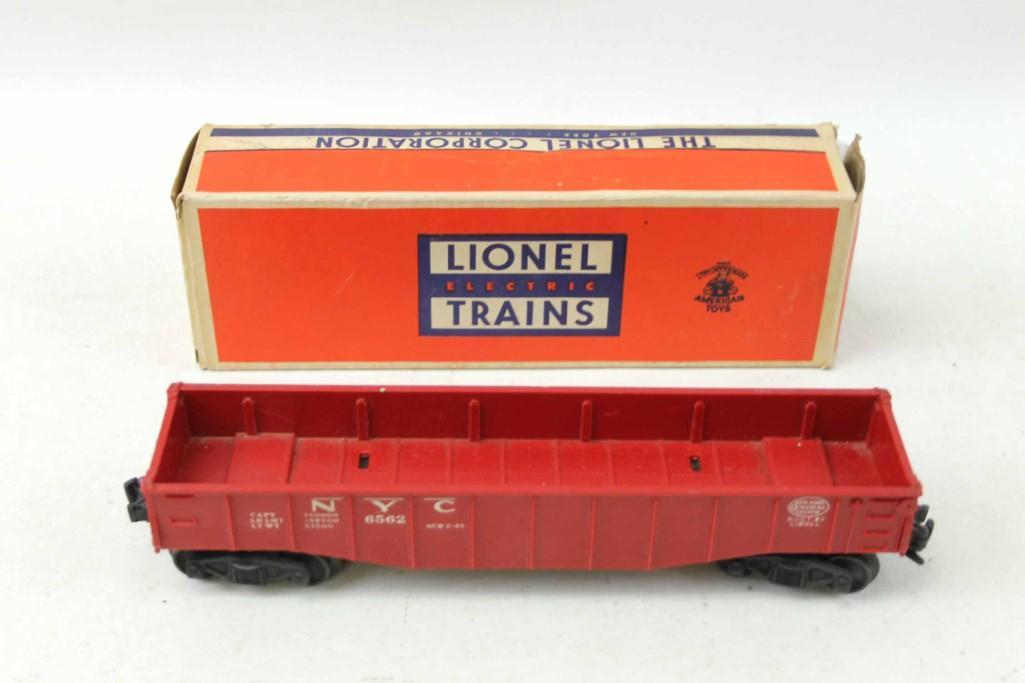 Lionel 6562 NYC Red Gondola Train Car with Original Box: Lionel 6562 NYC Red Gondola Train Car with Original Box