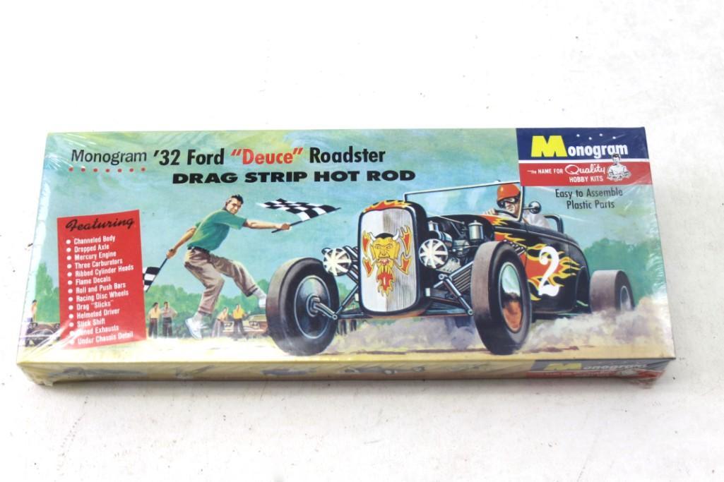 Monogram '32 Ford Deuce Roadster Drag Strip Hot Rod (1 of 4)