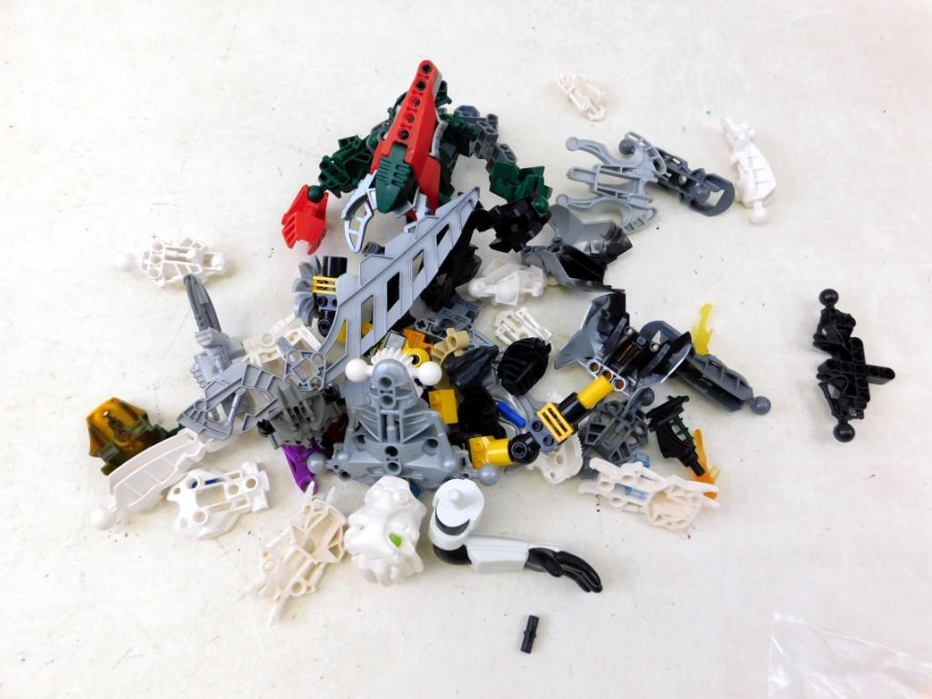 Lego Bionicals Assorted Pieces. A whole bunch of them: Lego Bionicals Assorted Pieces. A whole bunch of them