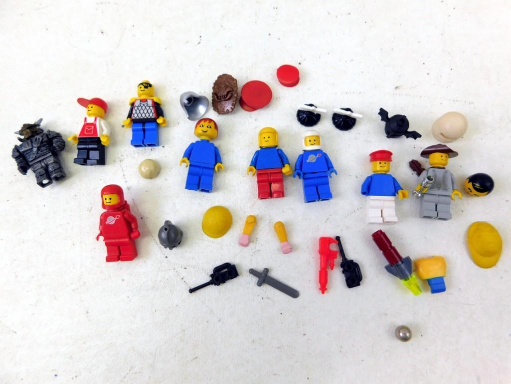 Lot of Lego Minifigures including Astronaut, and: Lot of Lego Minifigs or Minifigures including Astronaut, and Accessories. Some look fairly old