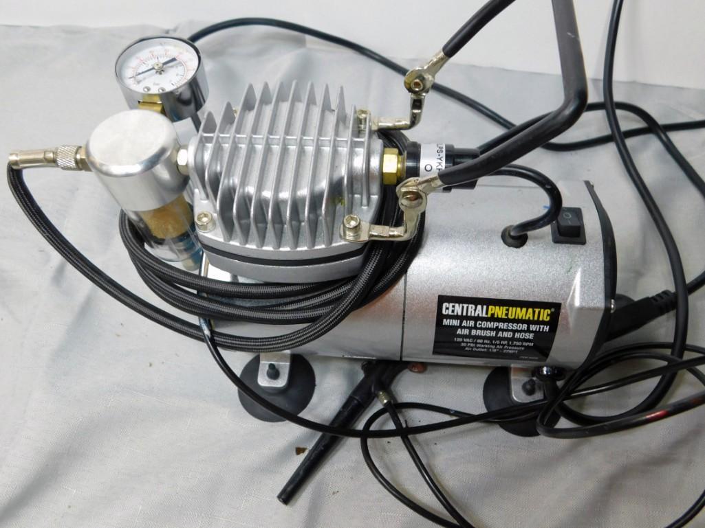 Central Pneumatic Airbrush with Hose (1 of 3)