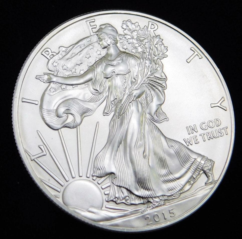 2015 BU American Silver Eagle 1 oz Silver Round (1 of 2)