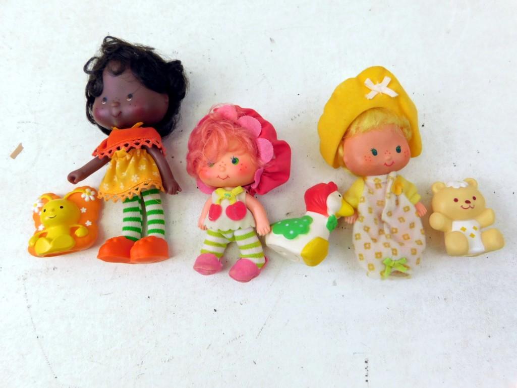Strawberry Shortcake Lot including Orange Blossom w/: Strawberry Shortcake Lot including Orange Blossom w/ Marmalade (no hat), Cherry Cuddler with hat and shoes and Gooseberry, Butter Cookie with Hat and Jelly Bear, etc.