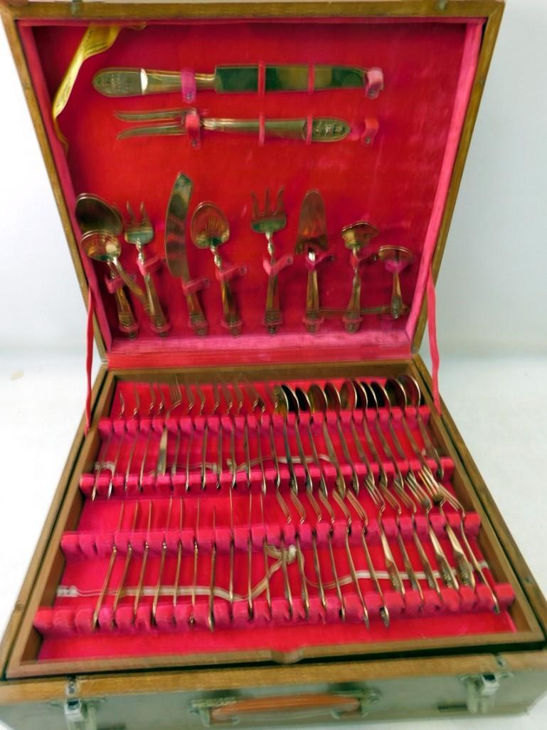 Large Set of Flatware including case (1 of 9)