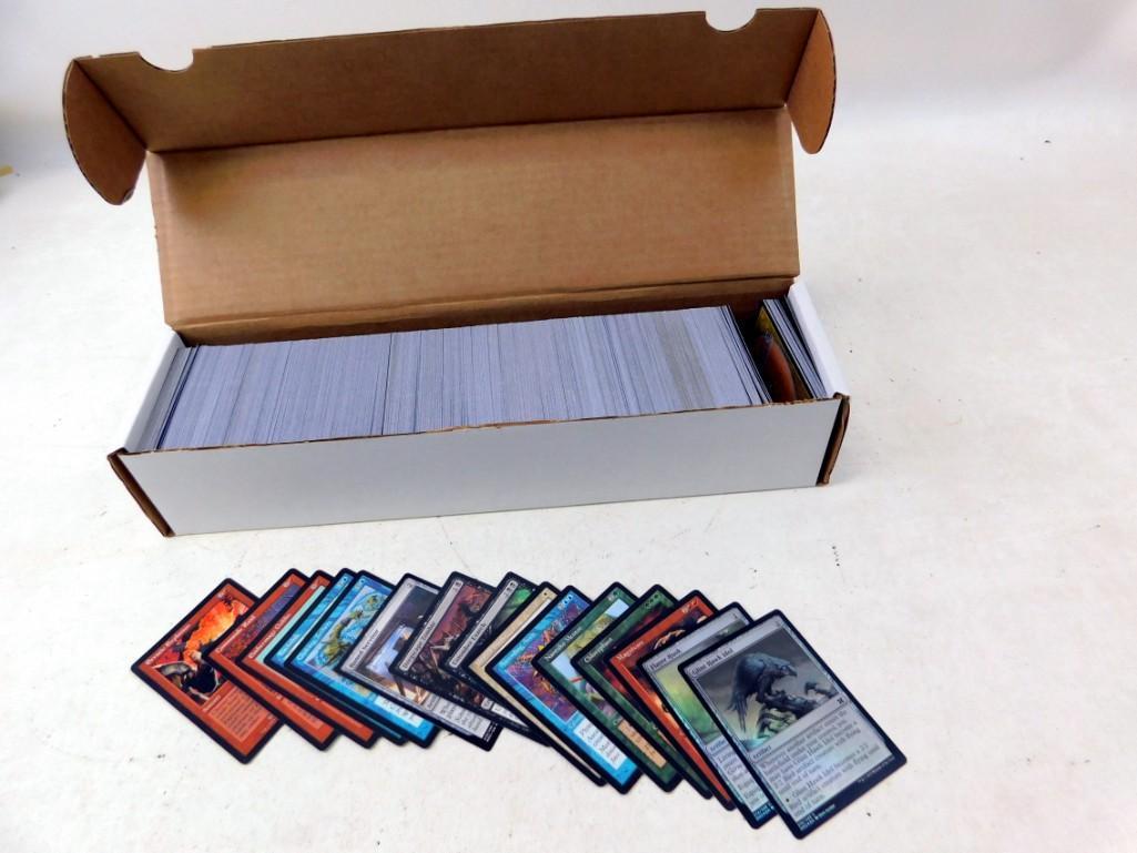 Lot of Roughly 1000 Magic The Gathering Cards: Lot of Roughly 1000 Magic The Gathering Cards. The First Pictures show the cards the consignor wanted to show were included. The last picture is a random sampling and more indicative of what's inc