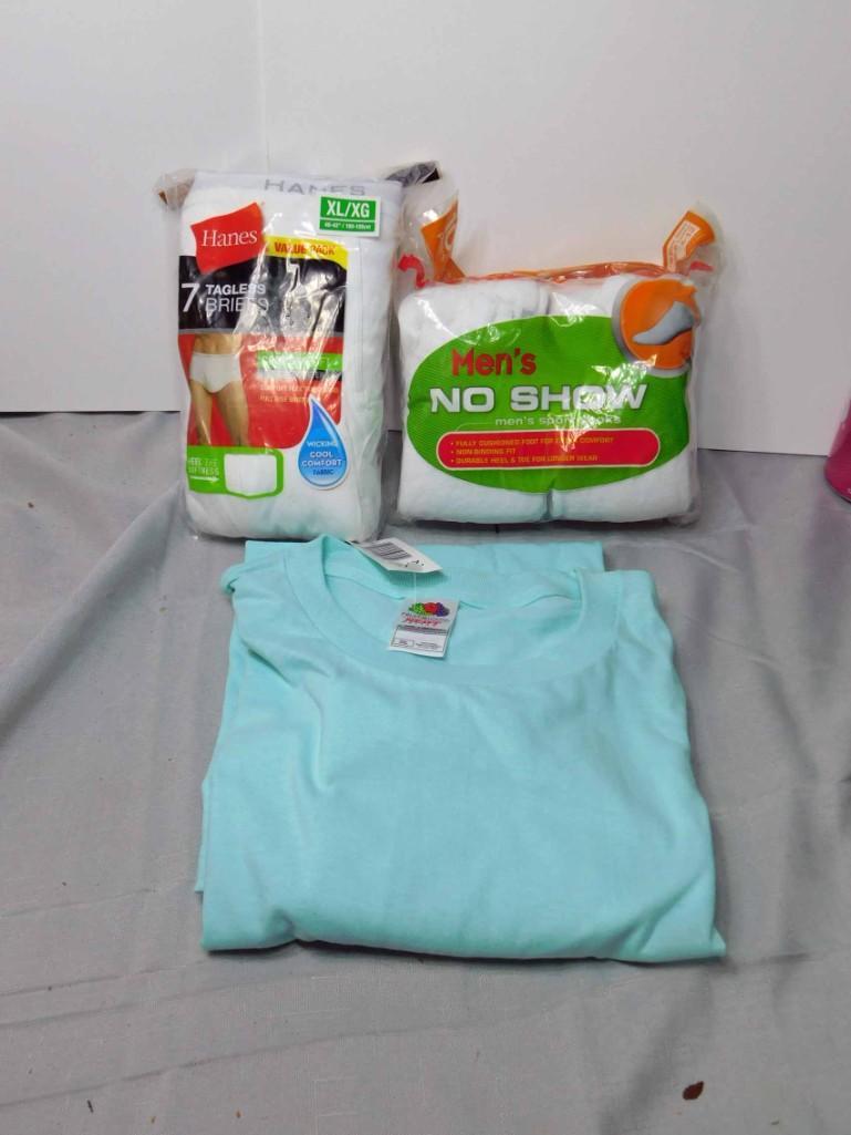 Lot of Mens Socks, 7 XL Underwear Briefs , XXL Shirt , (1 of 2)