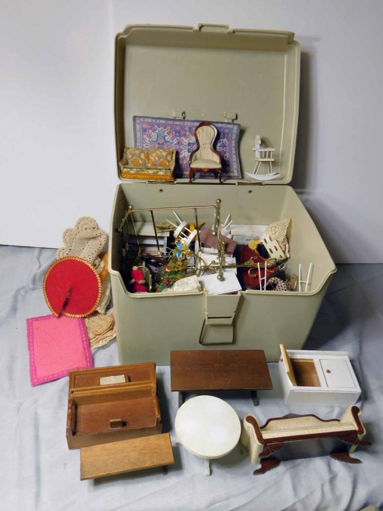 Large Lot of Dollhouse Furniture and Rugs etc (1 of 4)