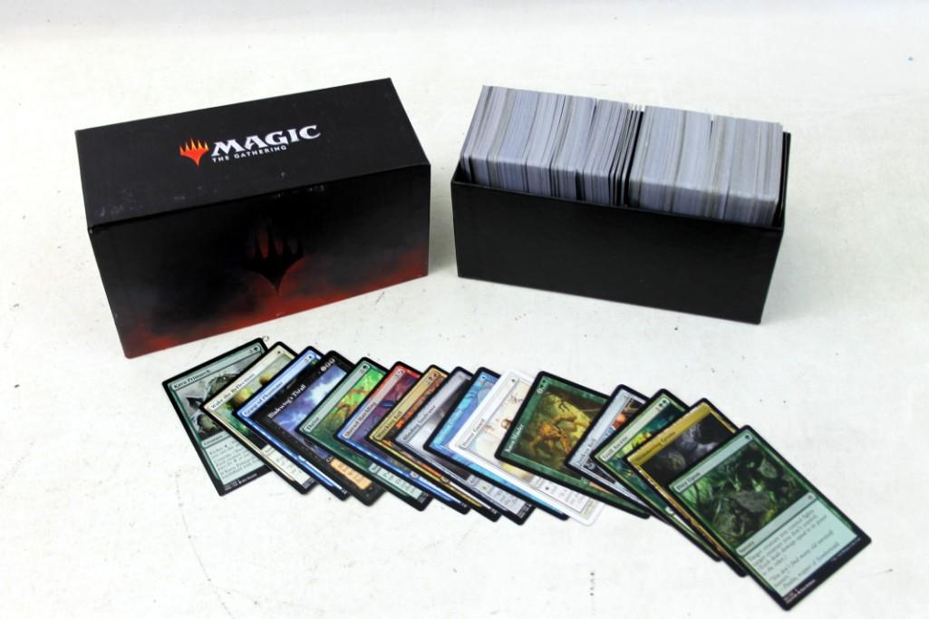 Lot of Roughly 500 Magic The Gathering Cards: Lot of Roughly 500 Magic The Gathering Cards. The First Pictures show the cards the consignor wanted to show were included. The last picture is a random sampling and more indicative of what's incl