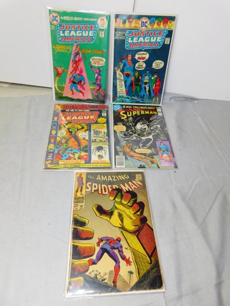 Lot of 5 Vintage Comic Books incl Spider-Man , Superman (1 of 4)