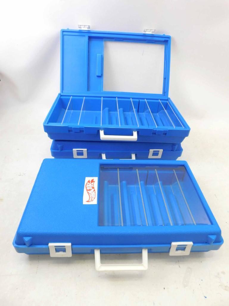 Lot of 3 Hot Wheels Cases in Nice Condition: Lot of 3 Hot Wheels Cases in Nice Condition