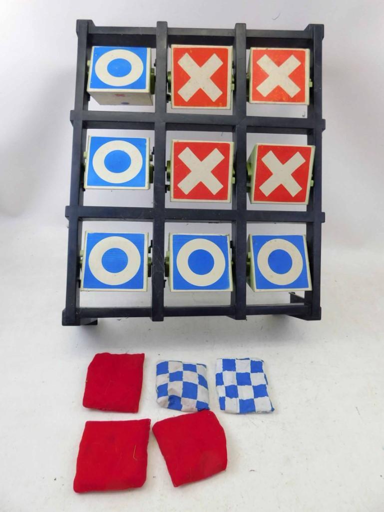 Tic Tac Tow Beanbag Game (1 of 4)