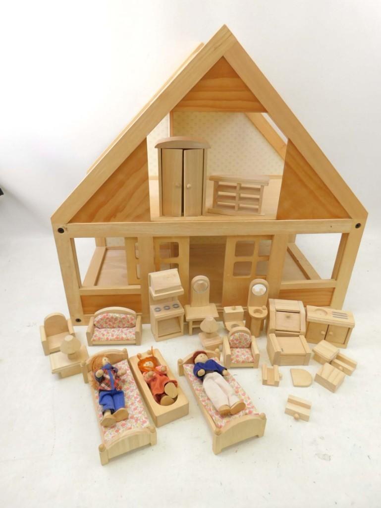 Wood Dollhouse with Furniture and Dolls (1 of 7)