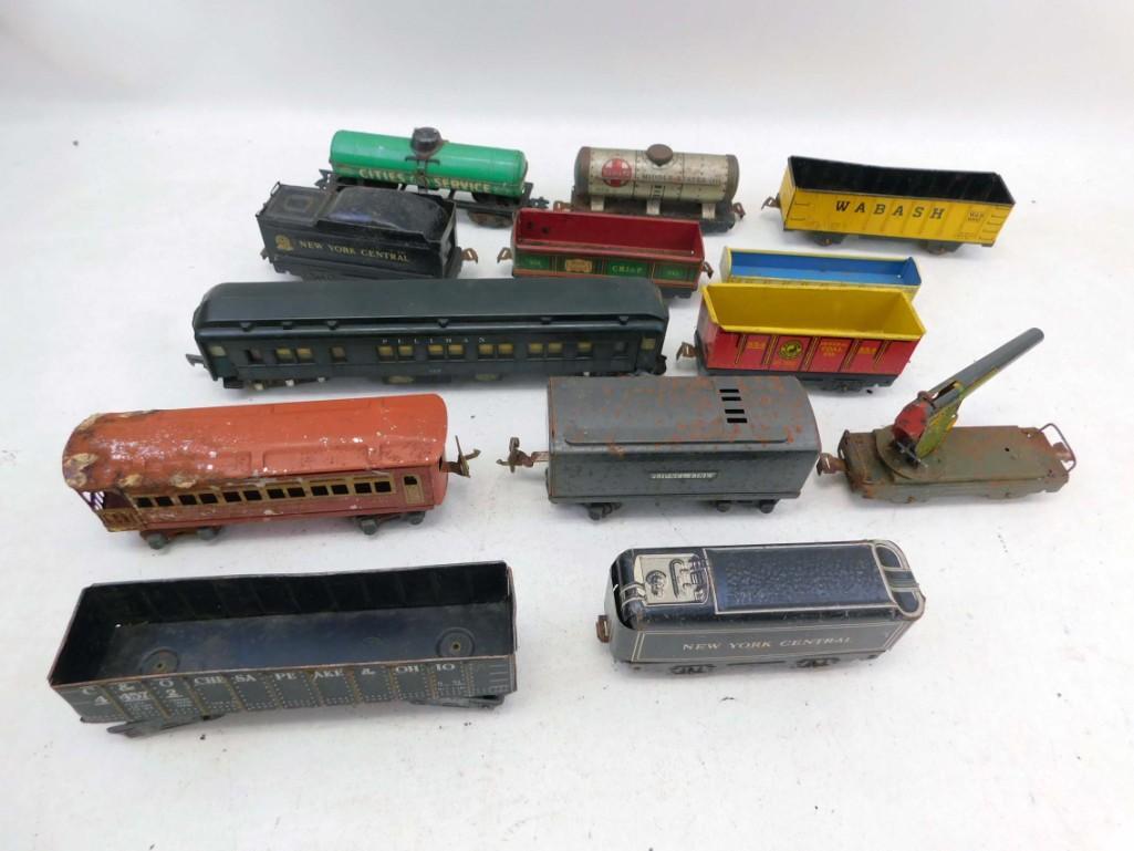 Lot of 13 Model Railroad Train Cars incl 1 Electric (1 of 8)