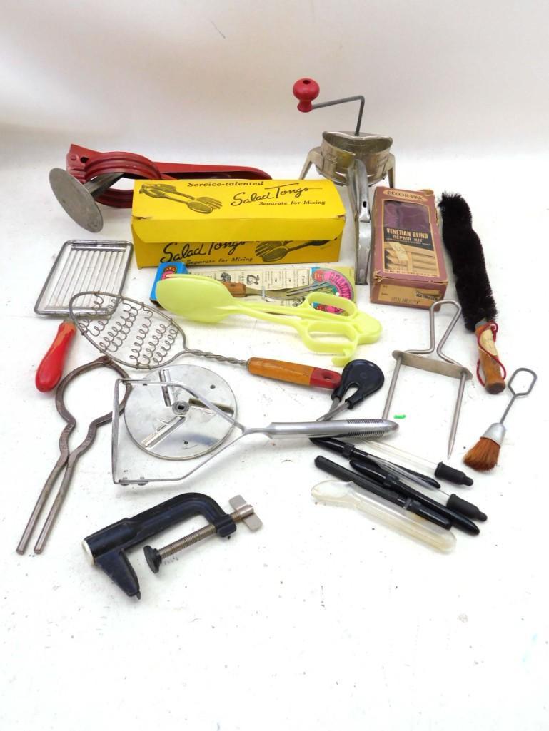 Vintage Kitchen Utensils , Grater , Salad Tongs , Jar (1 of 5)