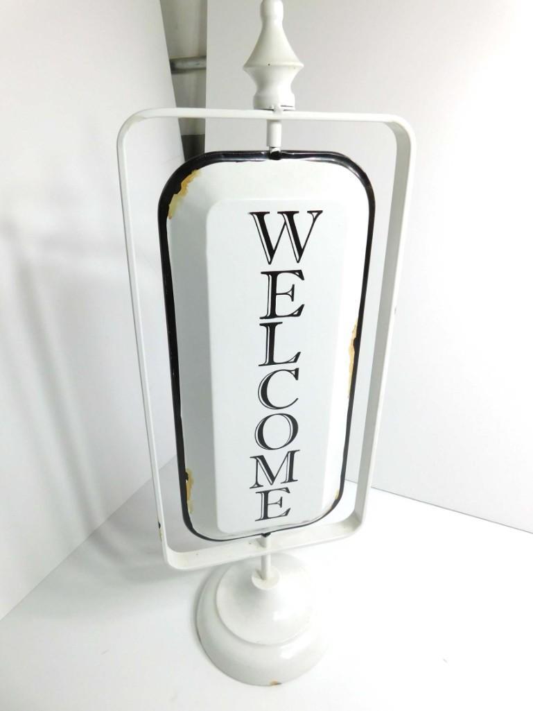Metal Closed and Welcome Standing Sign (1 of 4)