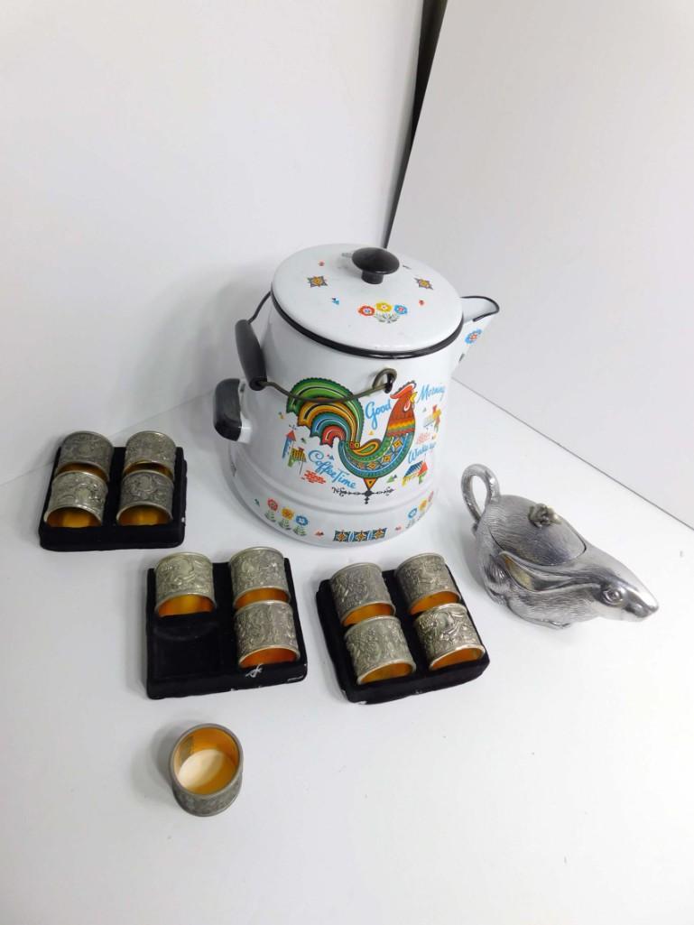 Enamelware Coffee Pot , Aluminum Rabbit Gravy Boat , 12 (1 of 4)