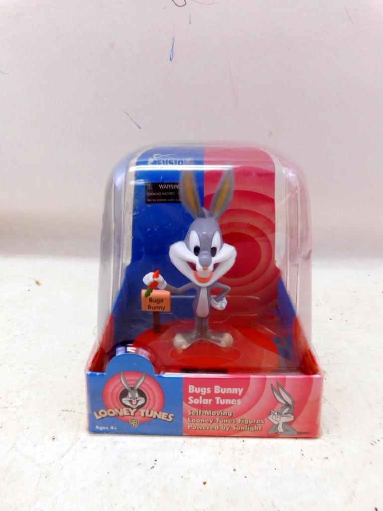 Bugs Bunny Solar Power Figurine: Bugs Bunny Solar Power Figurine. It's head bobs back and forth when in the presence of light.