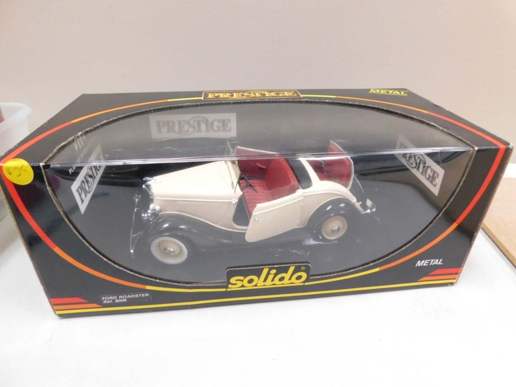 Solido Prestige Ford Roadster Metal Model Car New in (1 of 5)