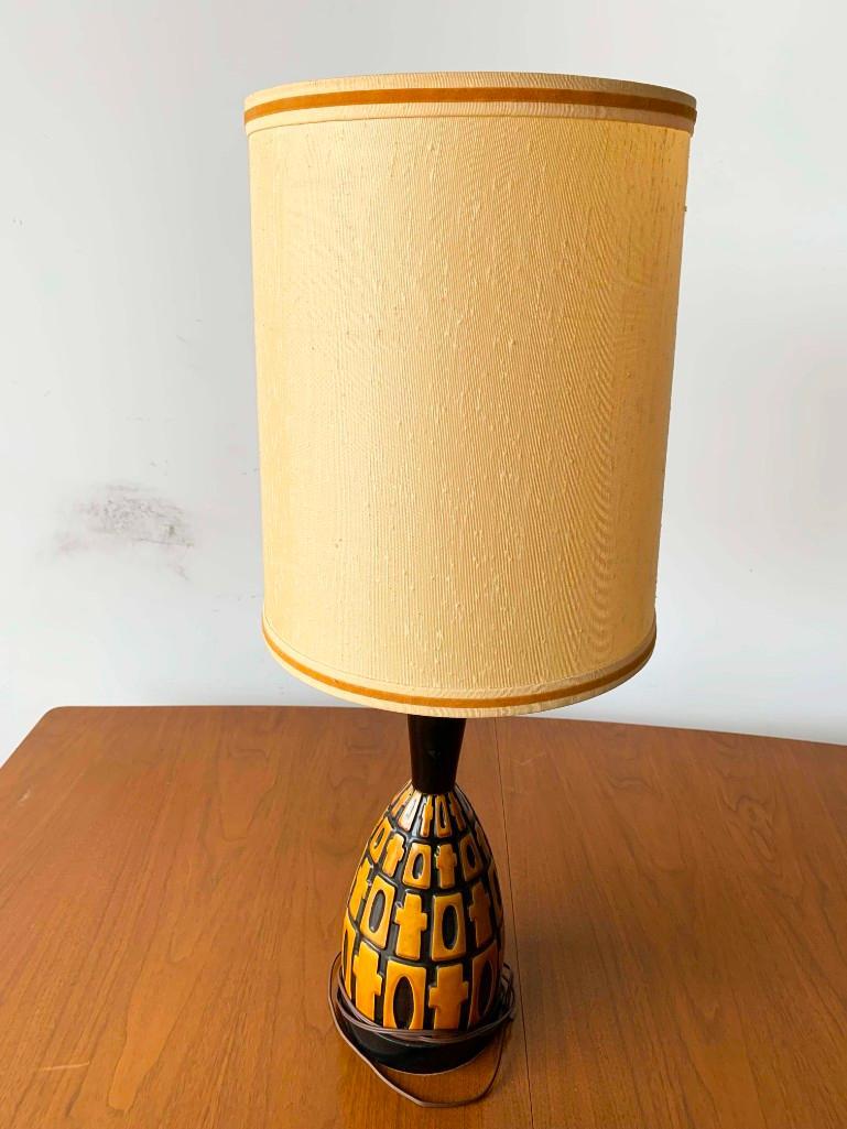 Vintage Mid Century Mod Table Lamp (1 of 1)