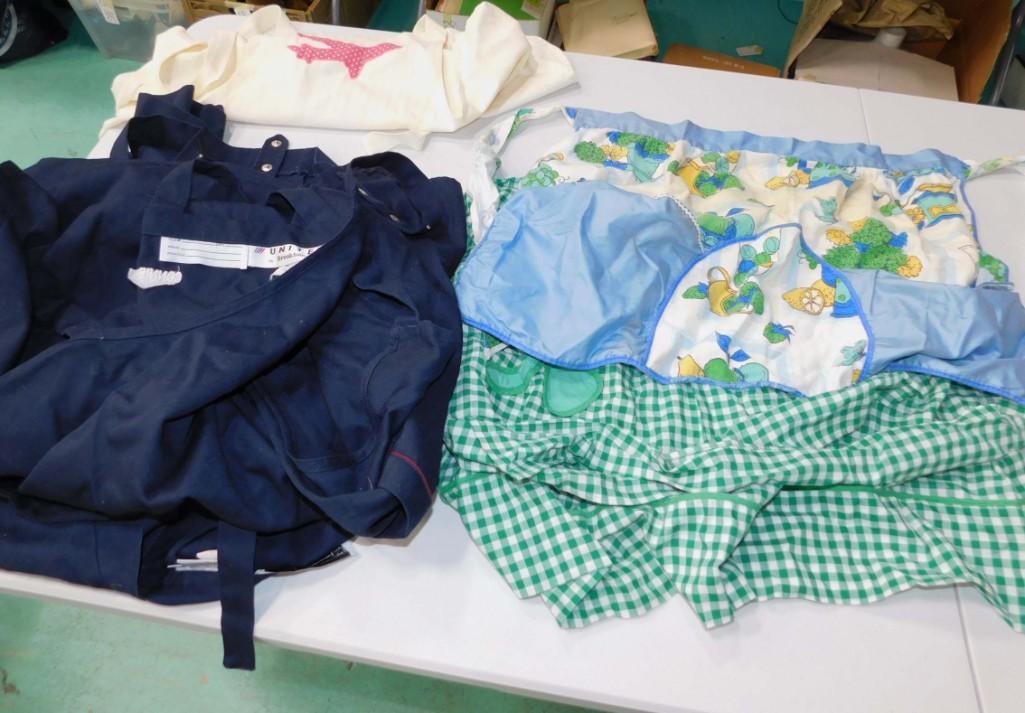 6 Aprons incl 3 Vintage and 3 United Airlines: 6 Aprons incl 3 Vintage and 3 United Airlines . United Airlines ones are embroidered "Connie"