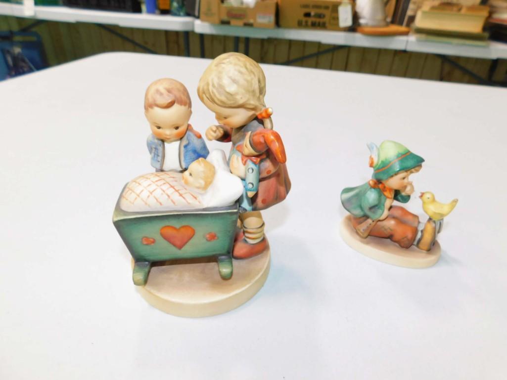 2 Goebel Hummel Figurines: 2 Goebel Hummel Figurines