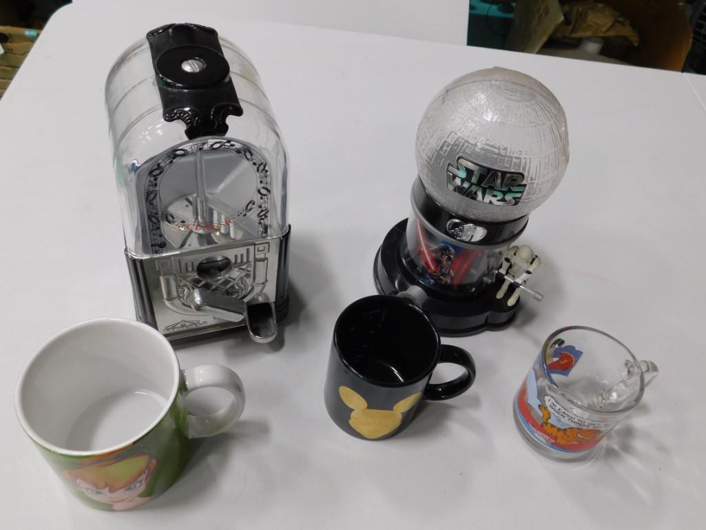 Collectibles Lot incl 2 Small Novelty Gumball Machines (1 of 5)