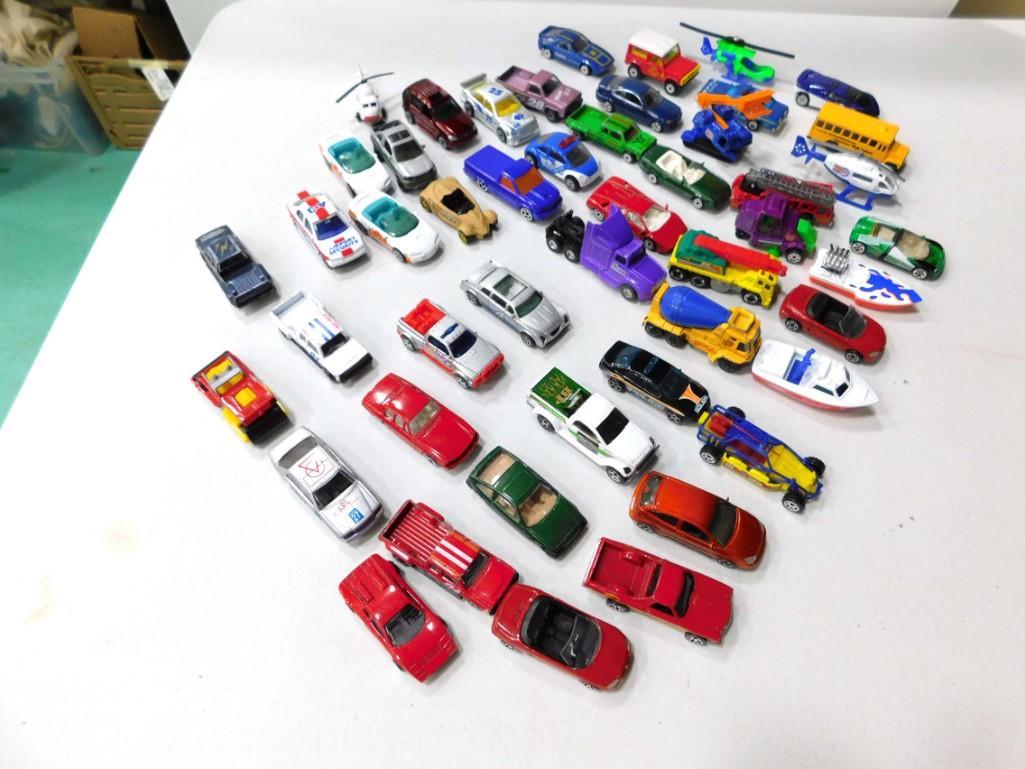 Lot of Toy Cars and Vehicles incl Matchbox Die Cast (1 of 3)