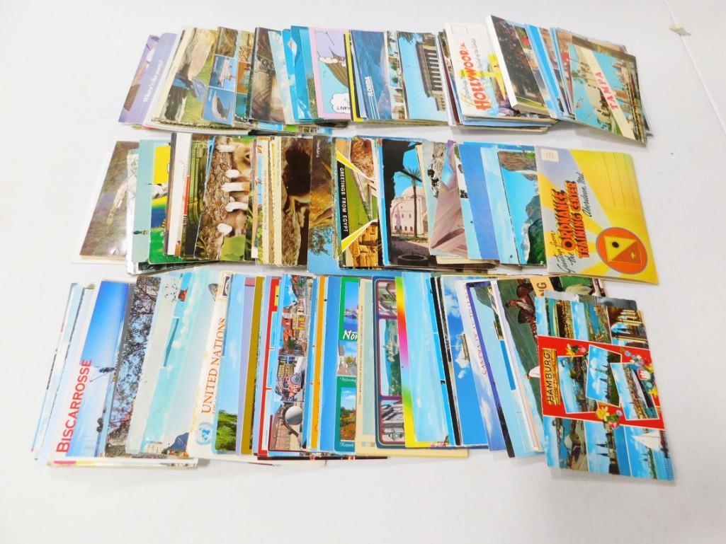Over 100 Vintage Postcards (1 of 5)