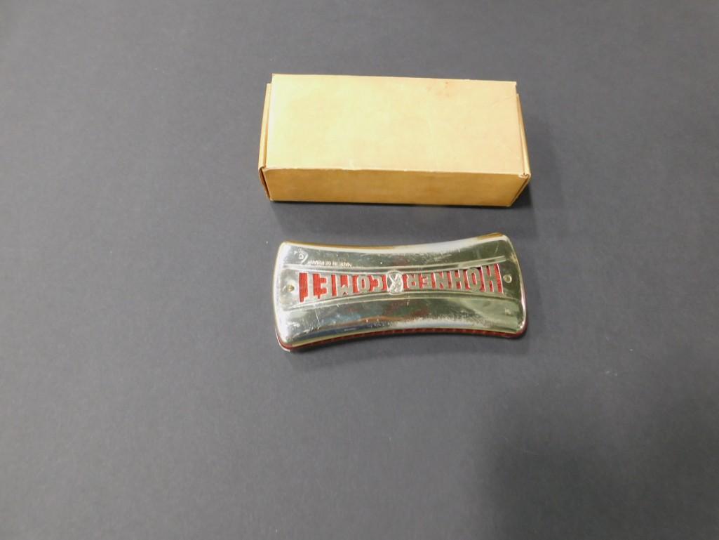 Giant Hohner Comet Harmonica No 4553: Giant Hohner Comet Harmonica No 4553