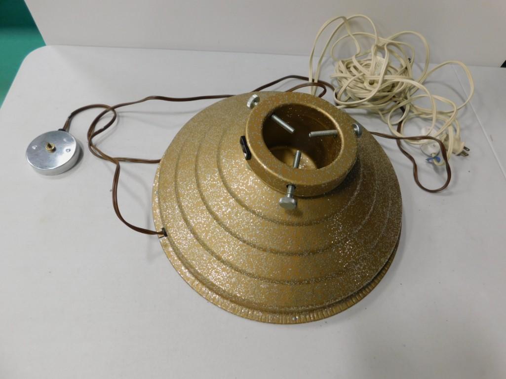 Vintage Revolving Christmas Tree Stand (1 of 4)