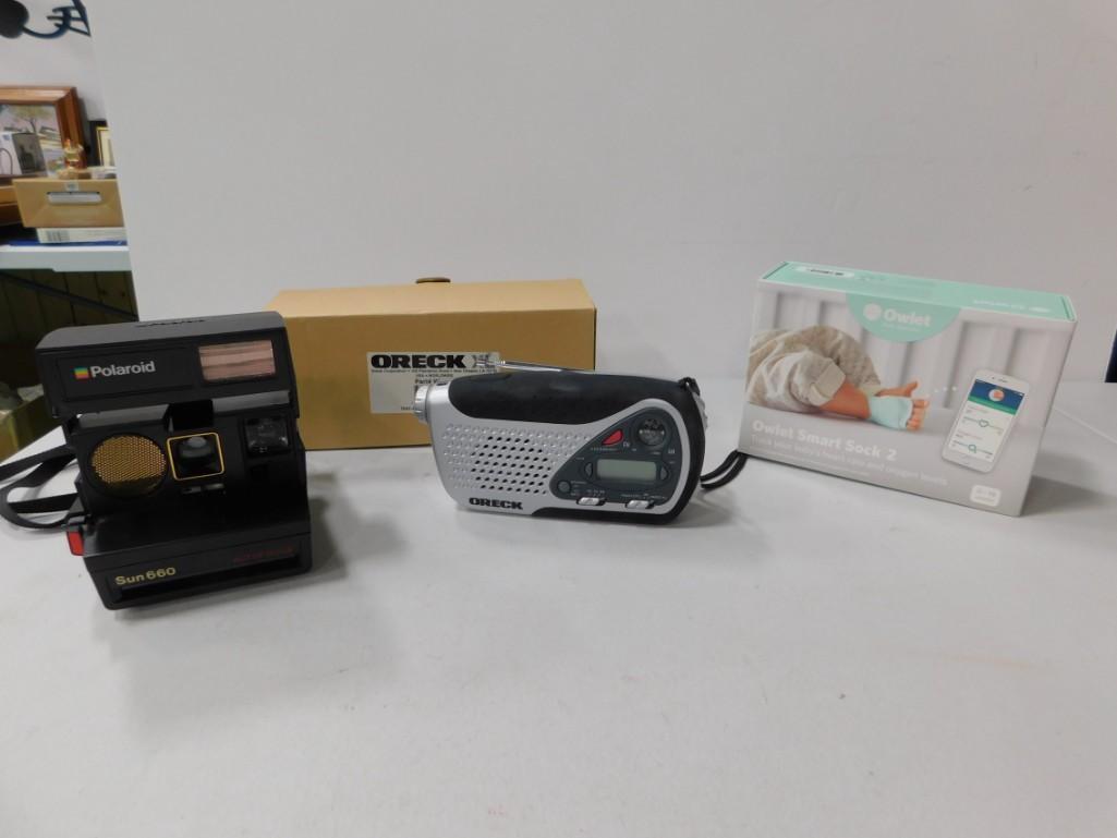 Owlet Smart Sock 2 , Orek Take Along Power Radio Light (1 of 5)